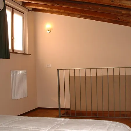 Agriturismo Lupo Bianco Farm stay *