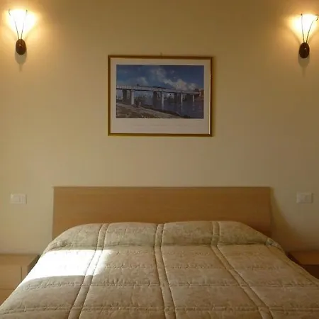 Κατάλυμα σε φάρμα Lupo Bianco *